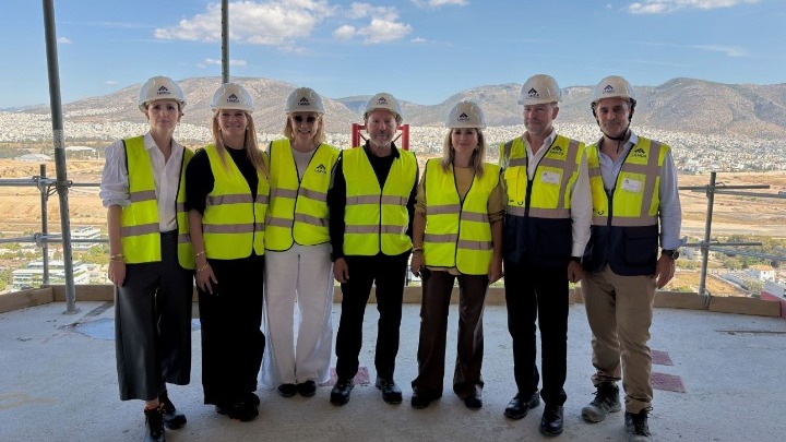 Στις εγκαταστάσεις της Lamda Development στο Ελληνικό ο Γ. Στουρνάρας 